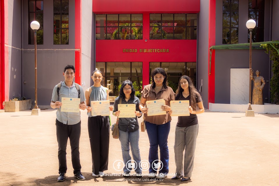 Clausura y reconocimiento académico marcan el cierre de los cursos de inglés A1 y A2 en la FMO